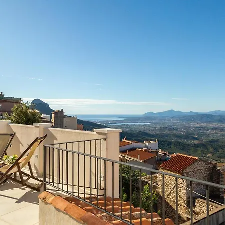 Rum i privatbostad Monte Forru Baunei