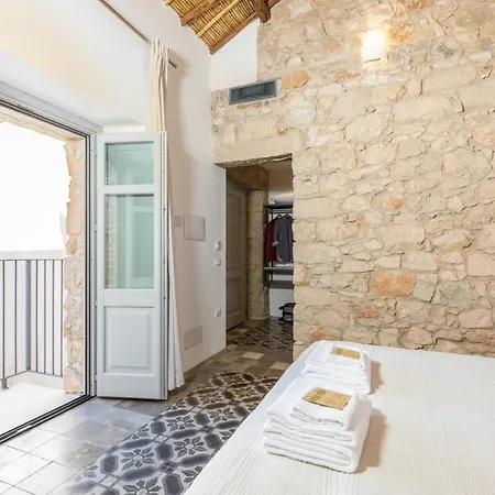 Monte Forru Kwatera prywatna *