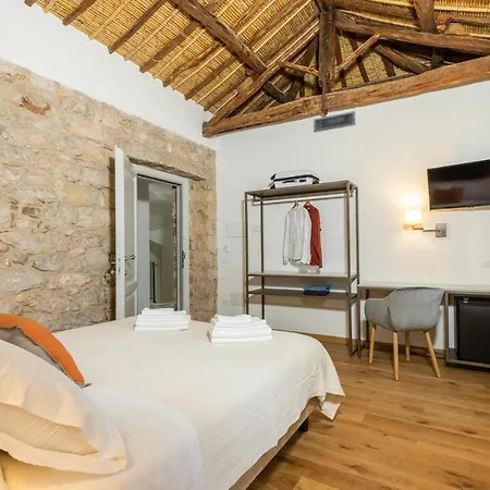 Quarto em Acomodações Particulares Monte Forru *