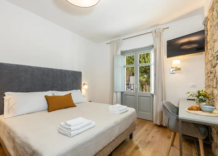 Monte Forru Homestay