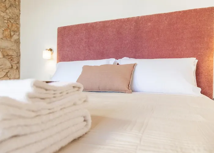 Monte Forru Homestay *